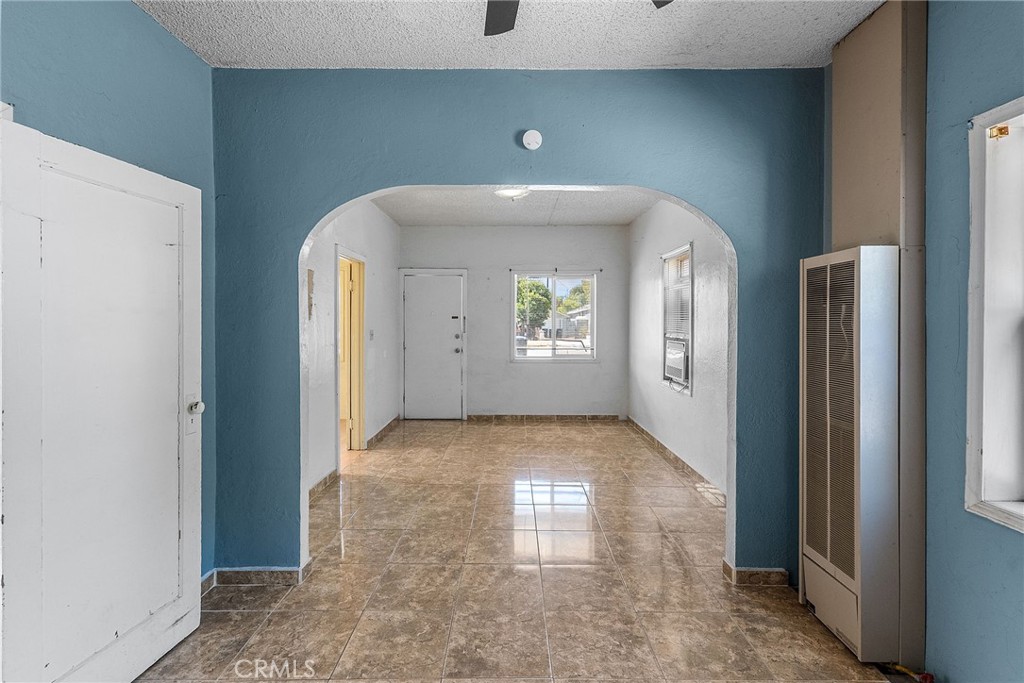 409 W L Property Photo 13