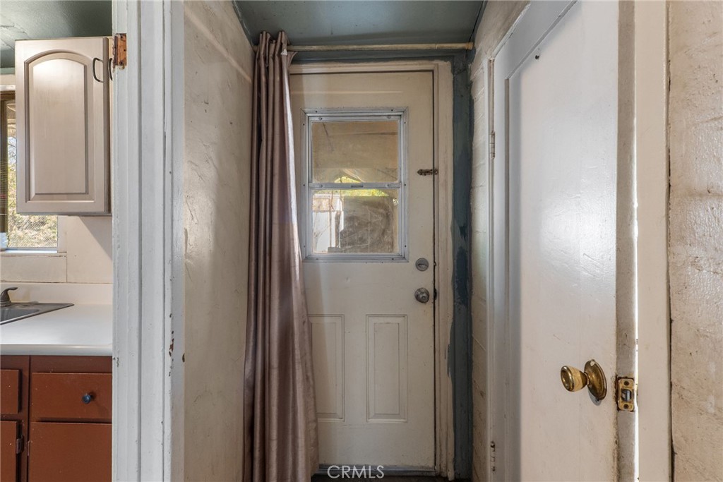 409 W L Property Photo 17