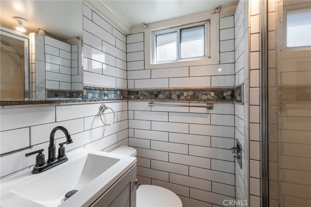 409 W L Property Photo 18