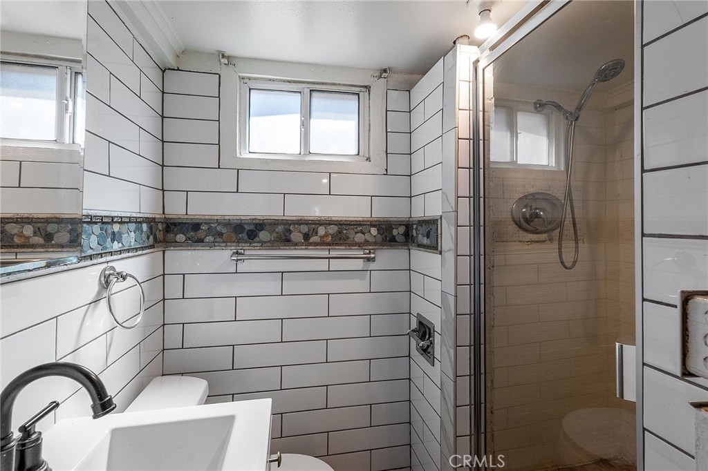 409 W L Property Photo 19