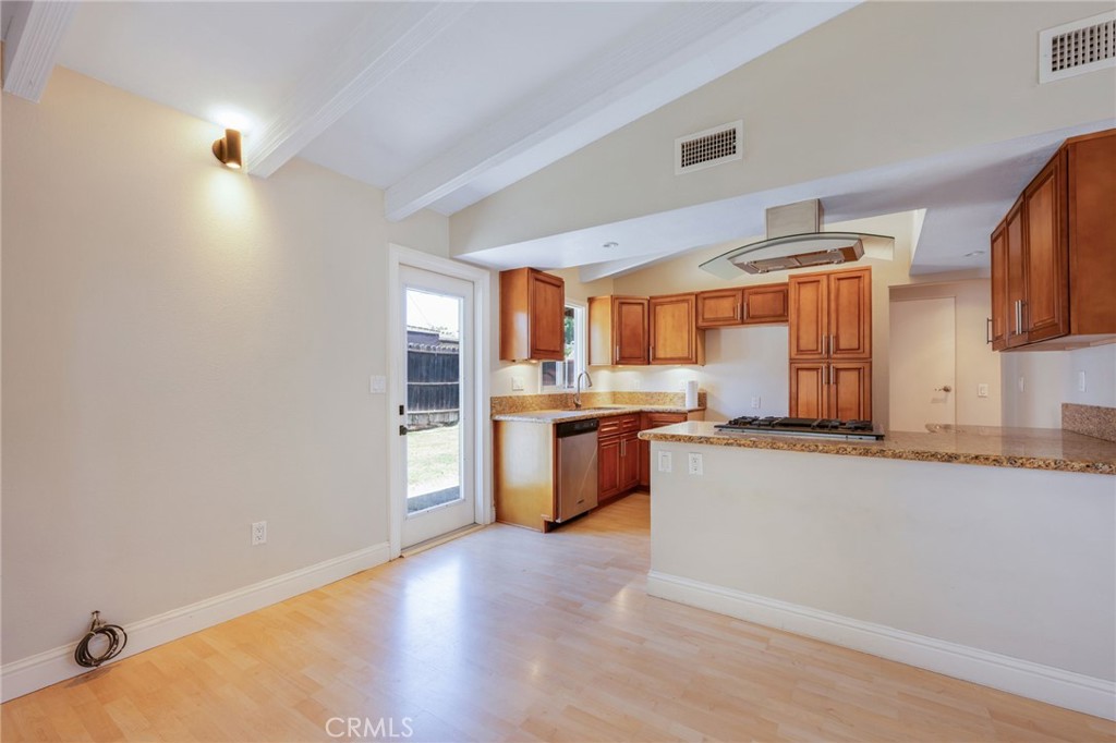 19079 E Linfield Property Photo 9