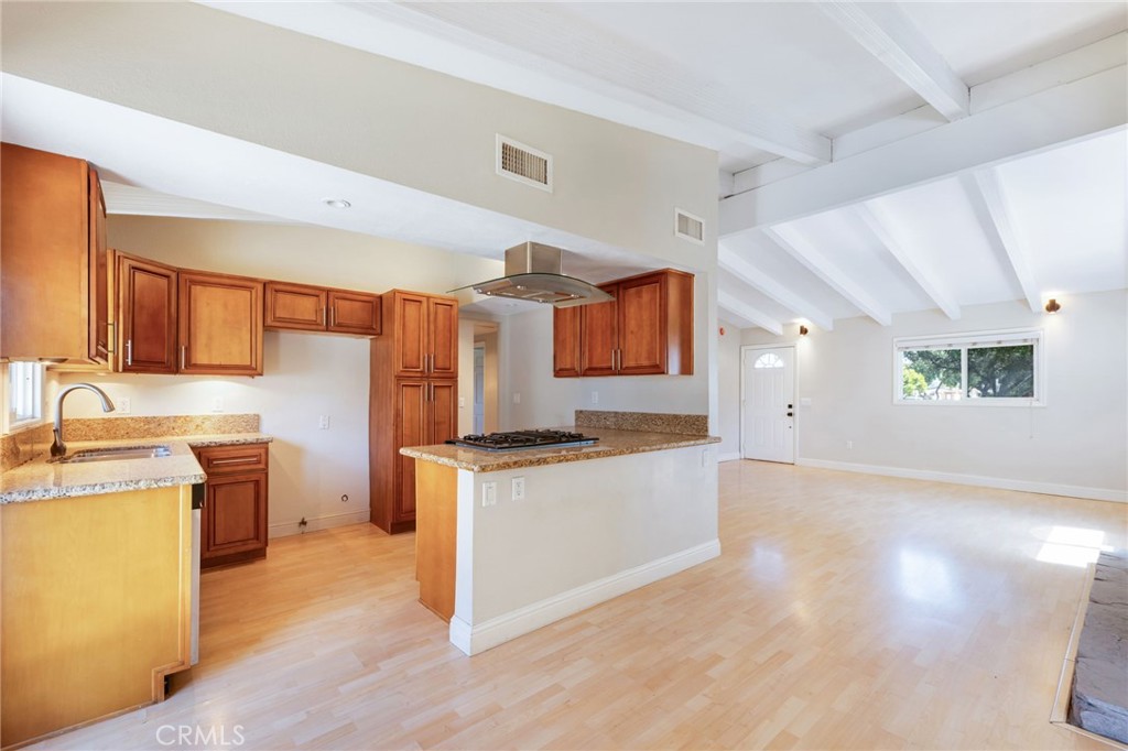 19079 E Linfield Property Photo 10