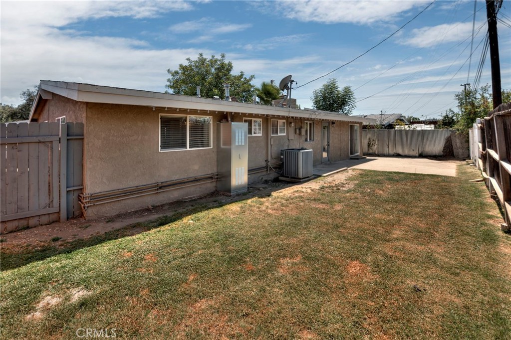 19079 E Linfield Property Photo 30