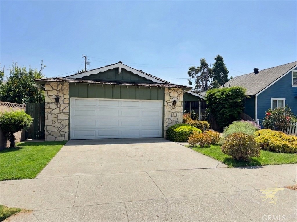 5960 Gundry Property Photo