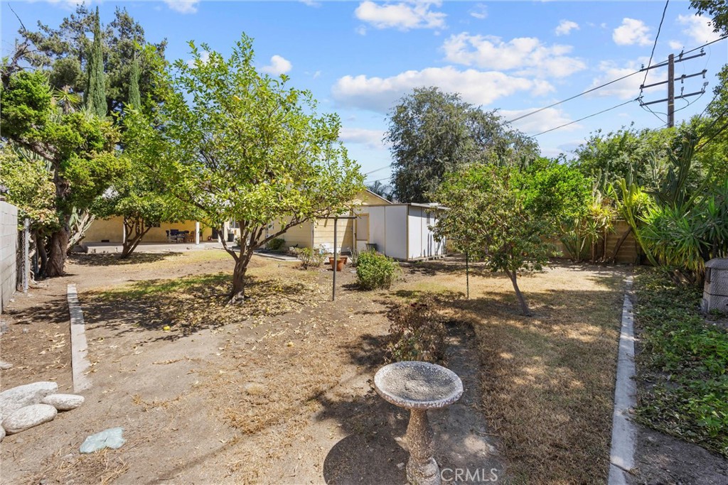 255 E 41st Street Property Photo 26
