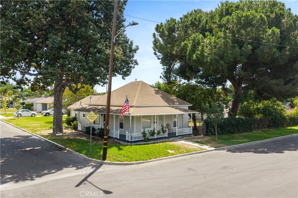 2450 I Property Photo 1