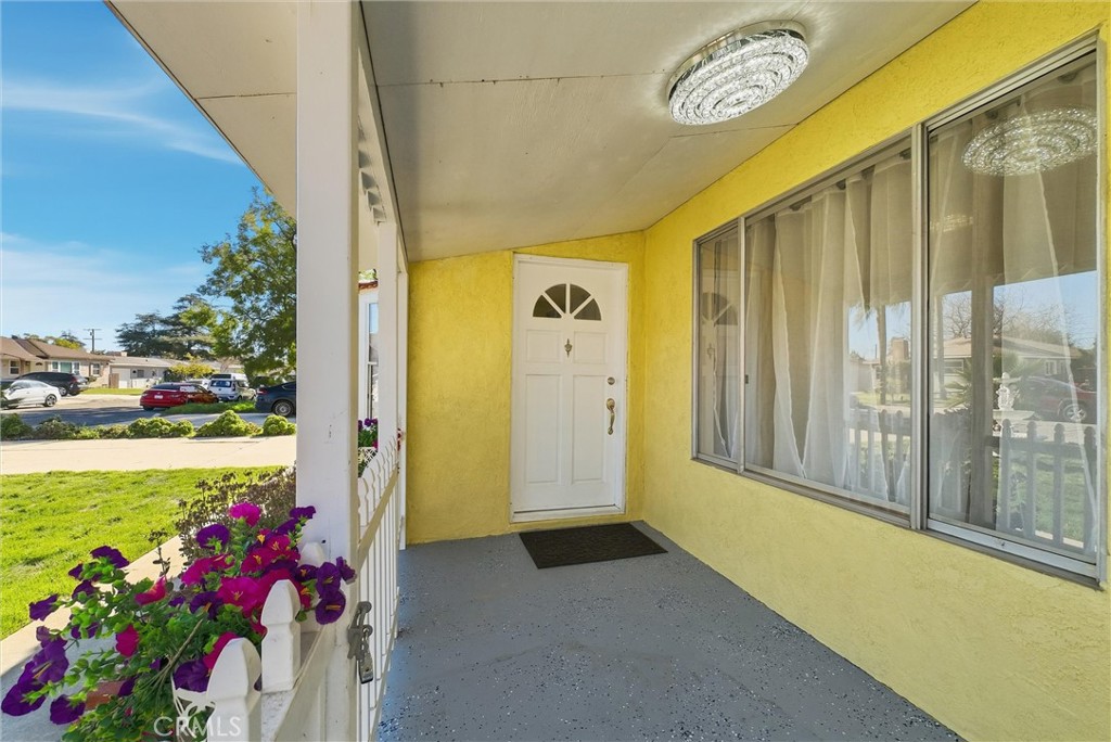 3560 N Mayfield Property Photo 5