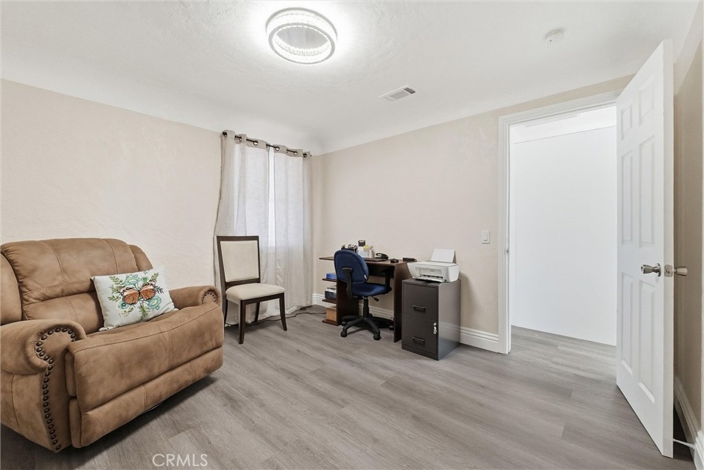 3560 N Mayfield Property Photo 17