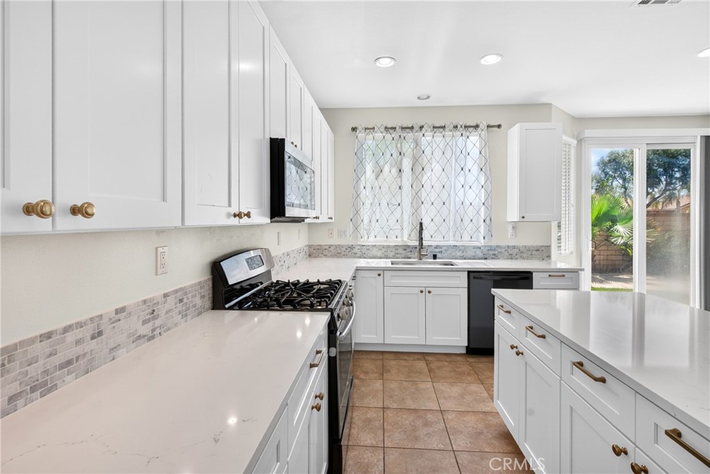 1205 Strand Property Photo 19