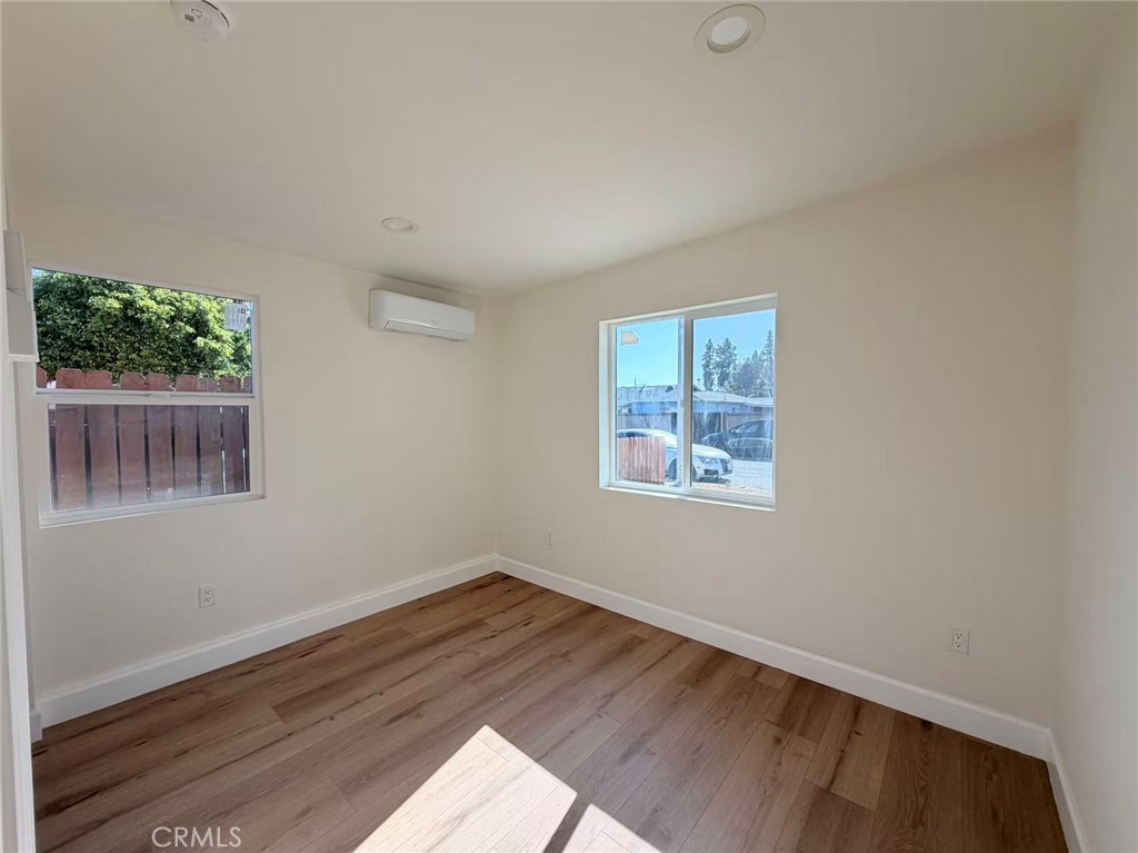 1456 B Greer Avenue Property Photo 6