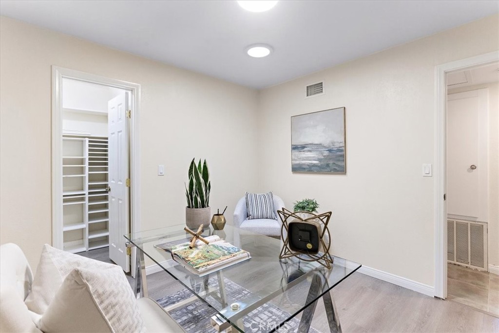 20949 Ambushers Street Property Photo 15