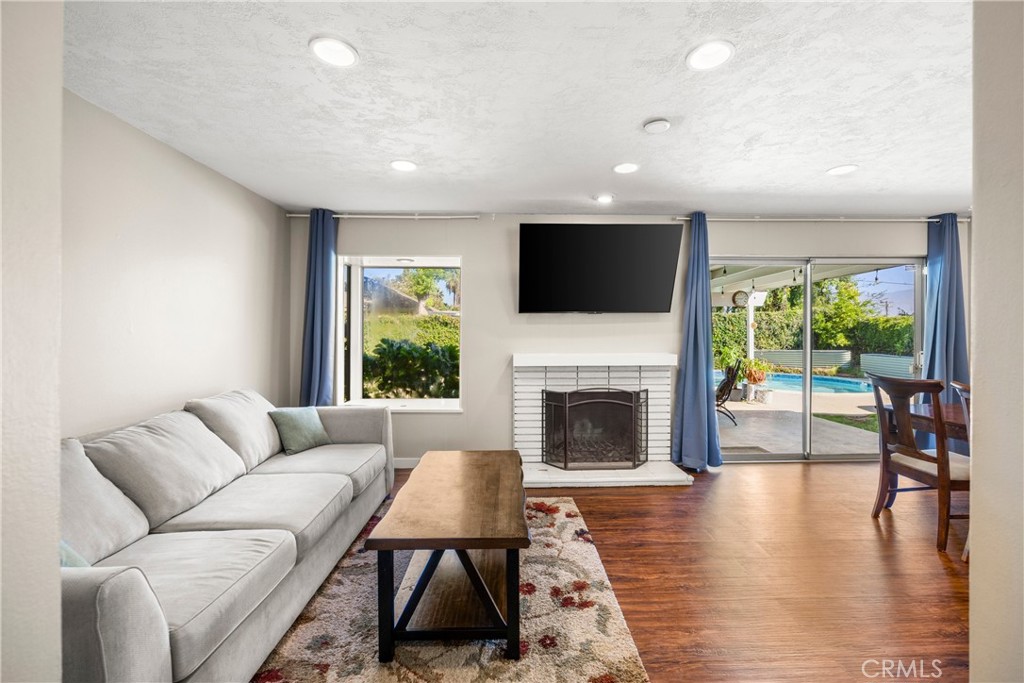 221 Phlox Avenue Property Photo 14