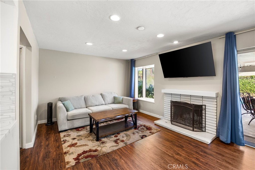 221 Phlox Avenue Property Photo 17