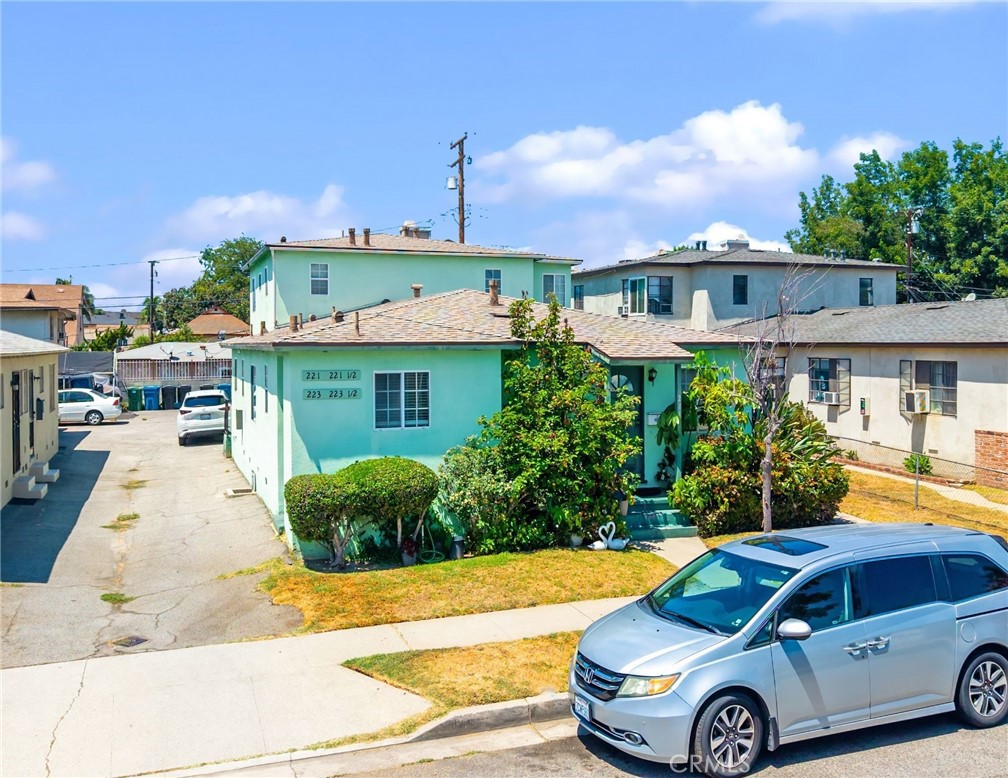 221 S Bushnell Avenue Property Photo 16