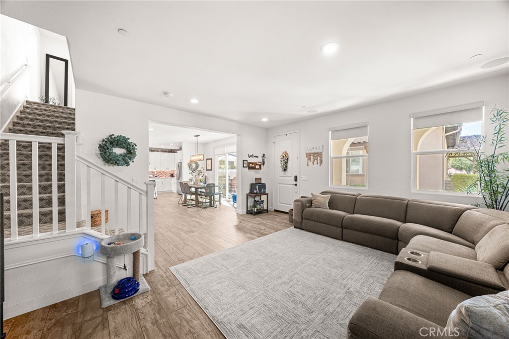 1623 Hogan Court Property Photo 7