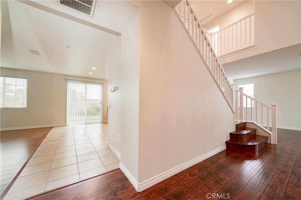 15929 San Leandro Drive Property Photo 3
