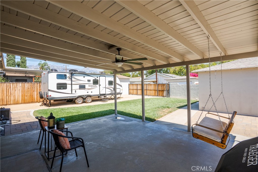 686 N Ukiah Way Property Photo 22