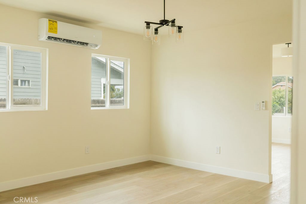164 E 10th Street Property Photo 7