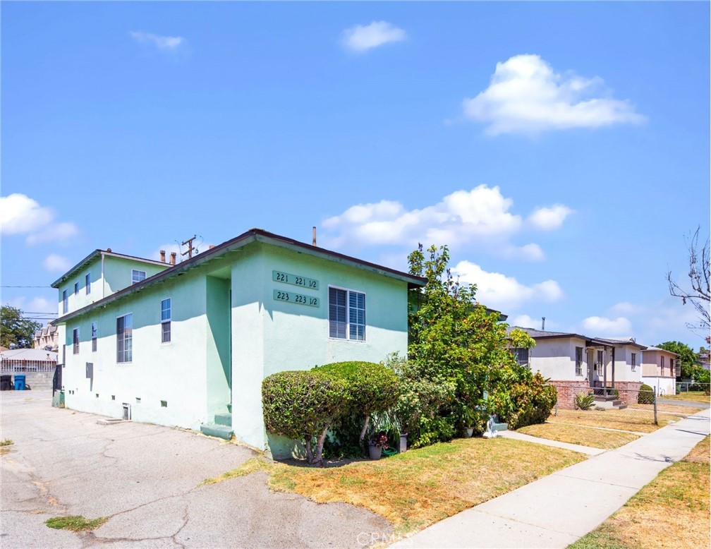 221 S Bushnell Avenue Property Photo 12