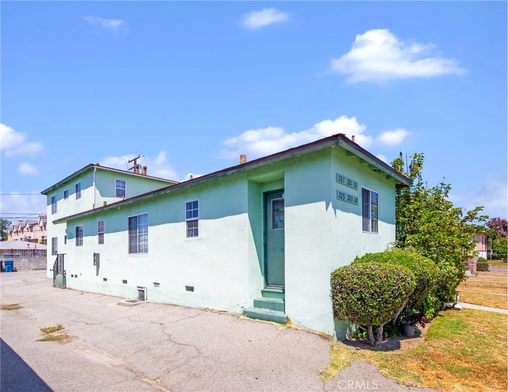 221 S Bushnell Avenue Property Photo 13