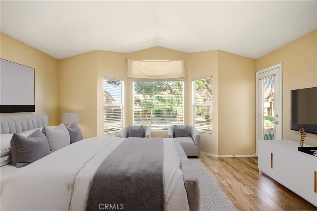 19146 Oak Property Photo 18