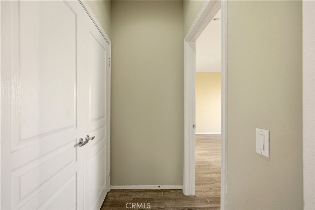 19146 Oak Property Photo 19