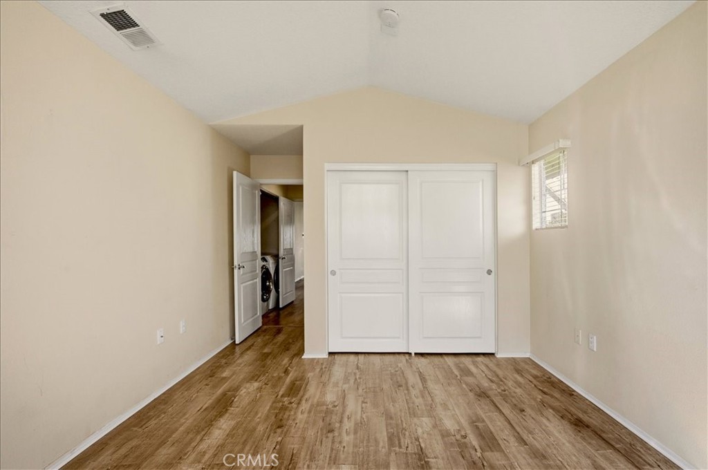 19146 Oak Property Photo 31