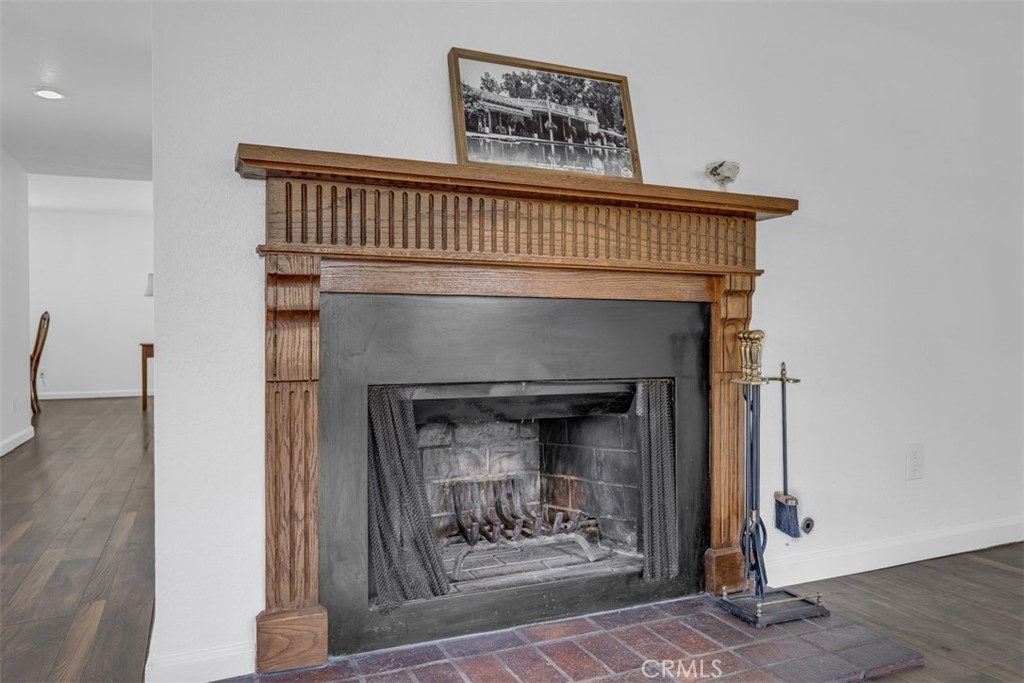 1005 Lakeview Property Photo 9