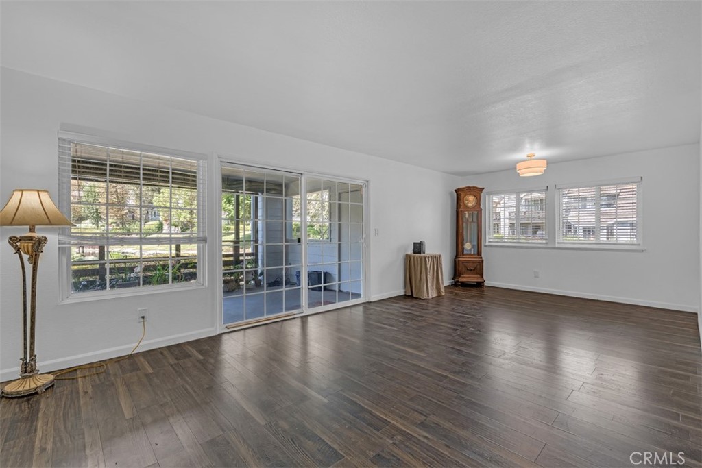 1005 Lakeview Property Photo 10