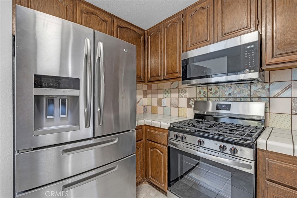 1005 Lakeview Property Photo 21