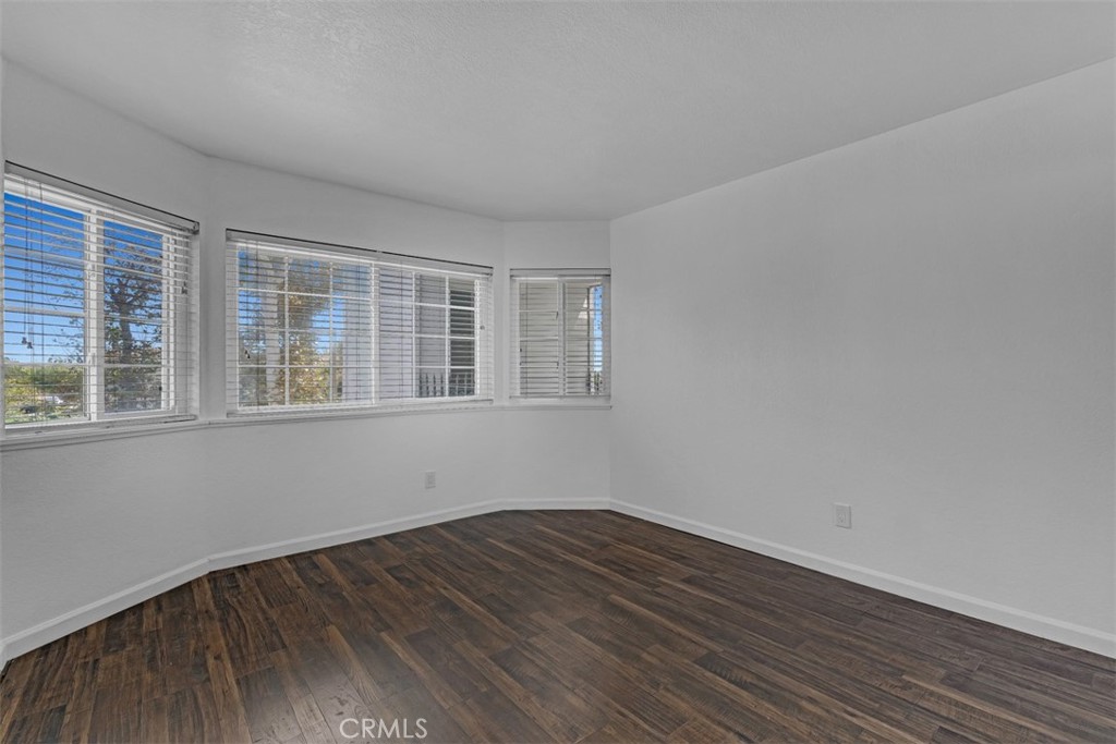 1005 Lakeview Property Photo 30