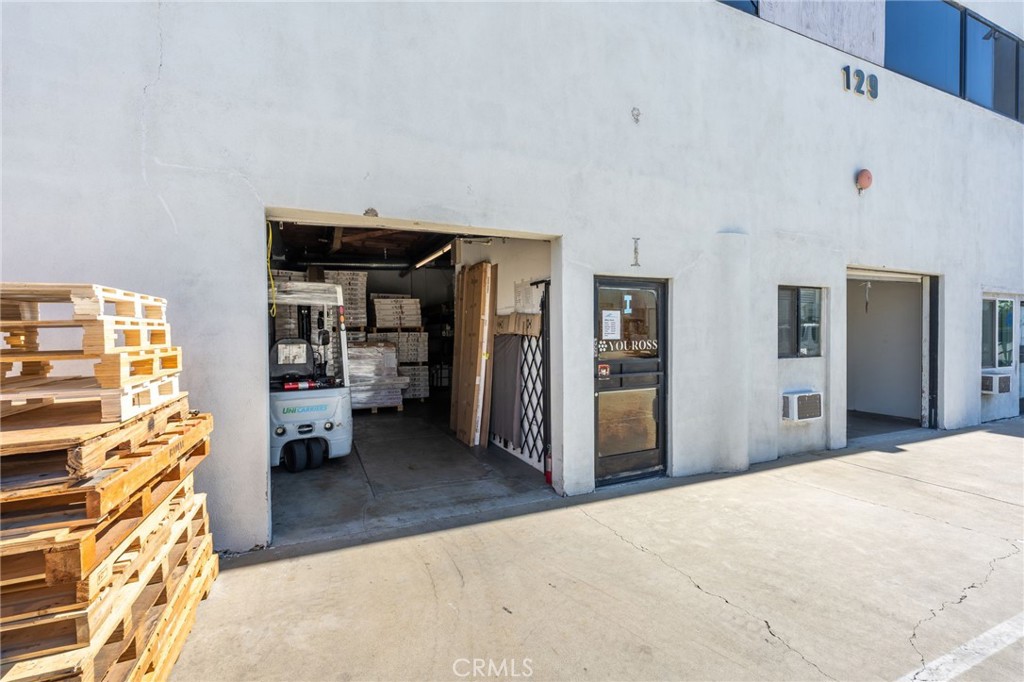 129 S 8th Property Photo 11