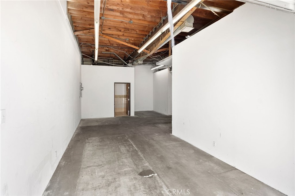 129 S 8th Property Photo 23