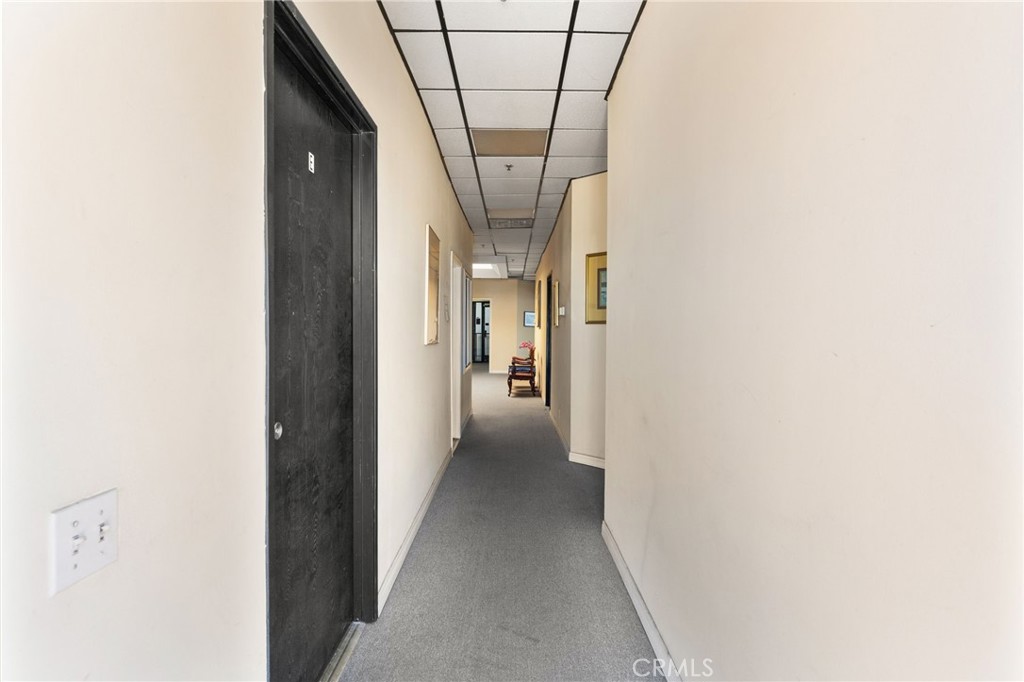129 S 8th Property Photo 39