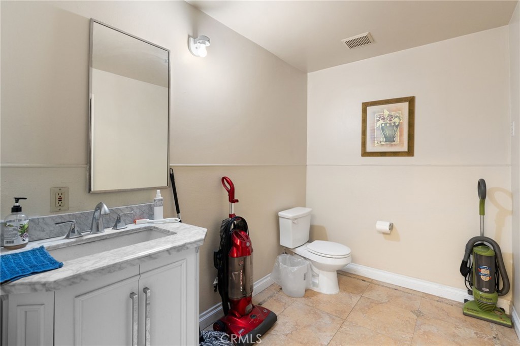 129 S 8th Property Photo 44