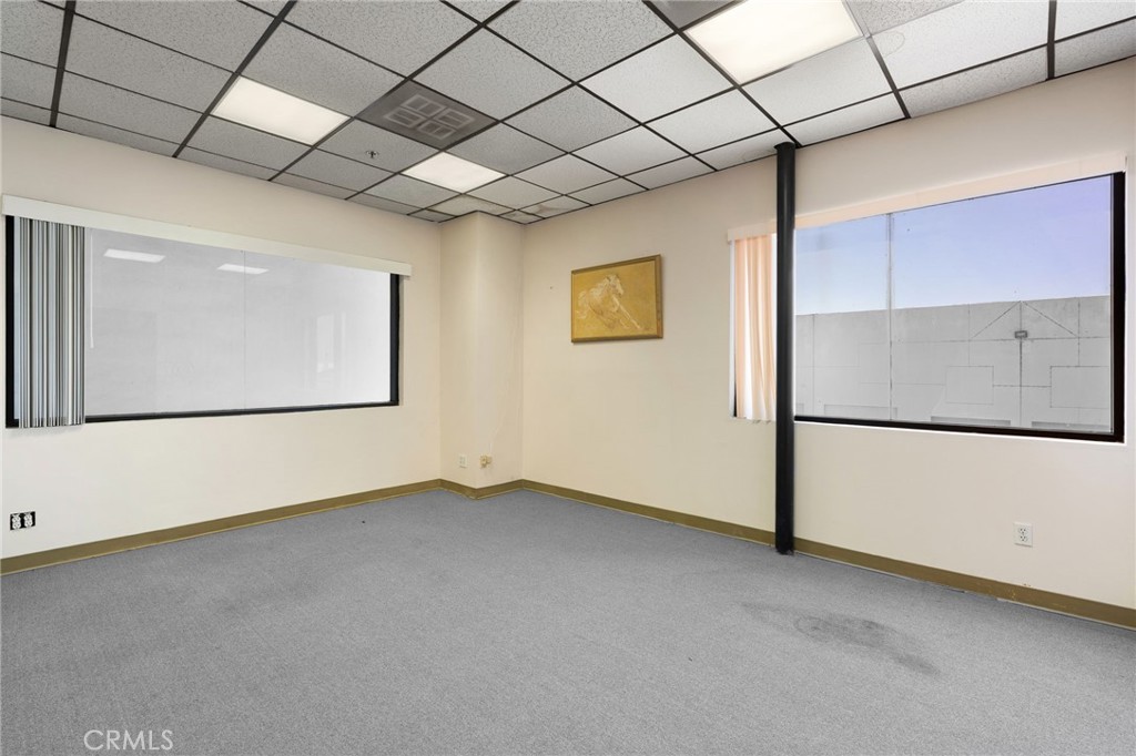 129 S 8th Property Photo 47