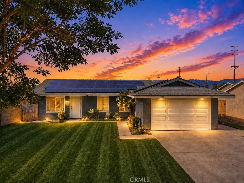1530 Athol Street Property Photo 1