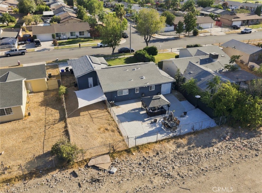 1530 Athol Street Property Photo 28