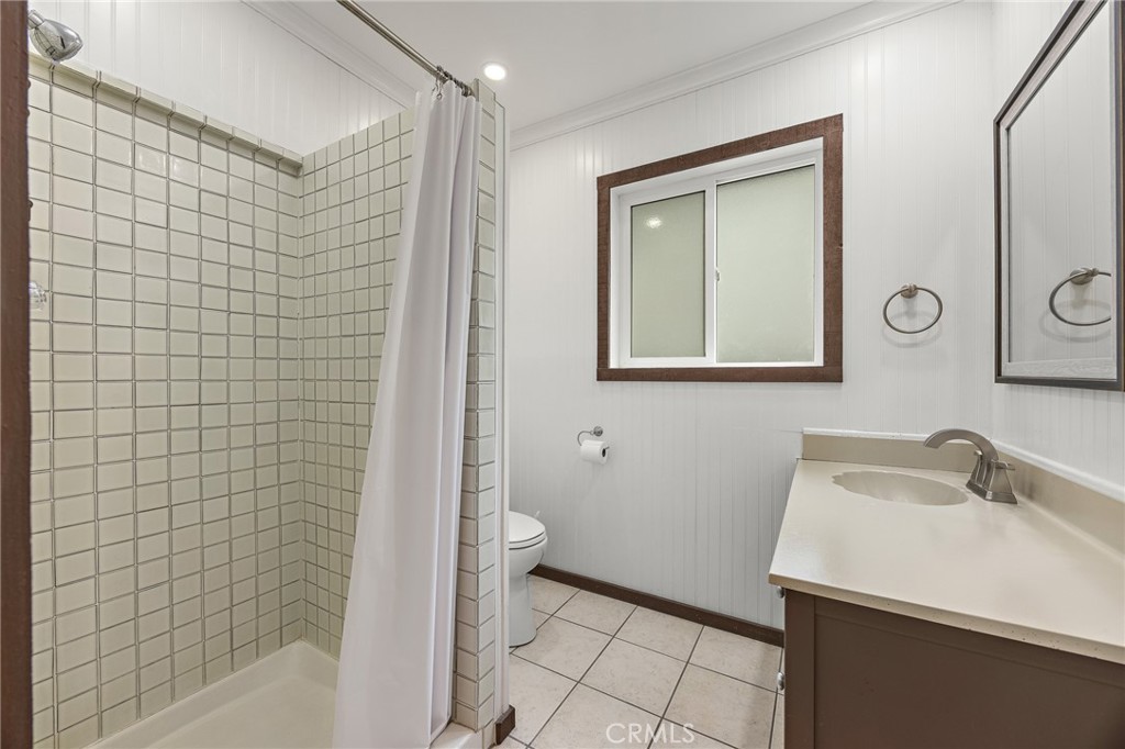 23376 Crestline Road Property Photo 16