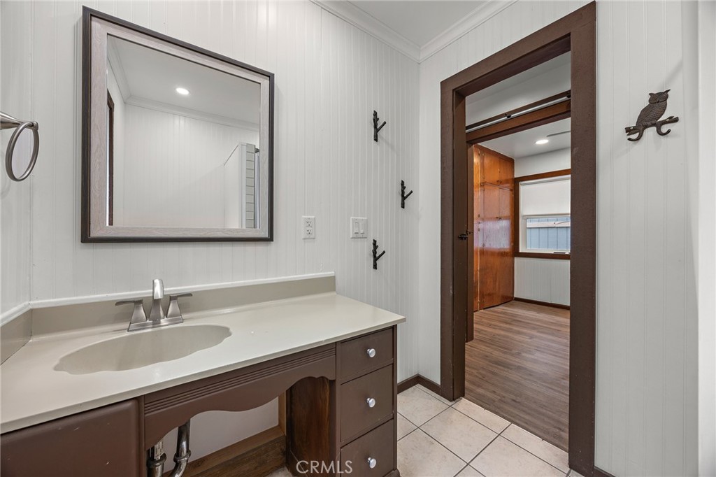 23376 Crestline Road Property Photo 17