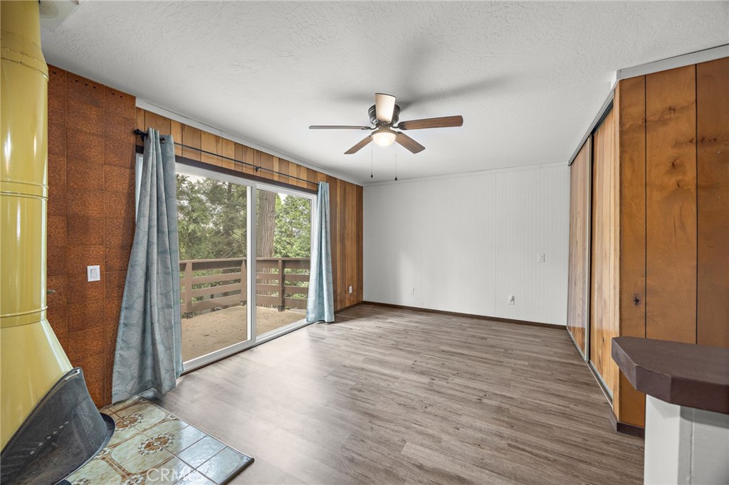 23376 Crestline Road Property Photo 22