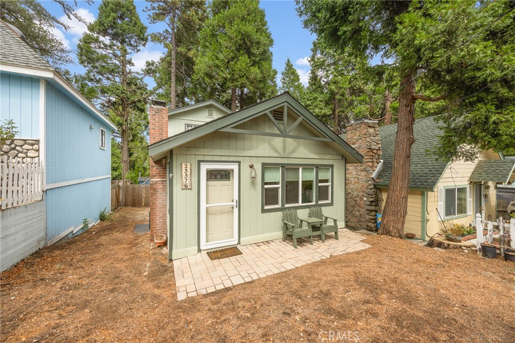 23376 Crestline Road Property Photo 28