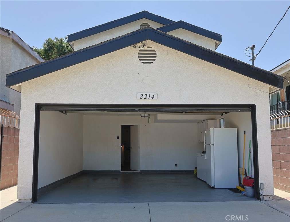 2214 W Wardlow Property Photo 22
