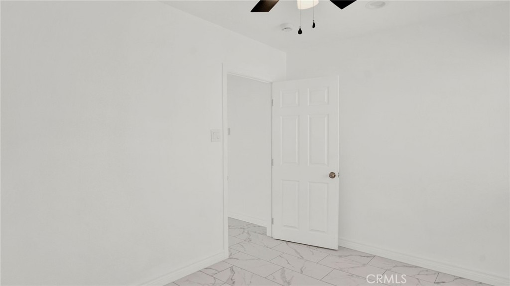 2239 W Lincoln Street Property Photo 13