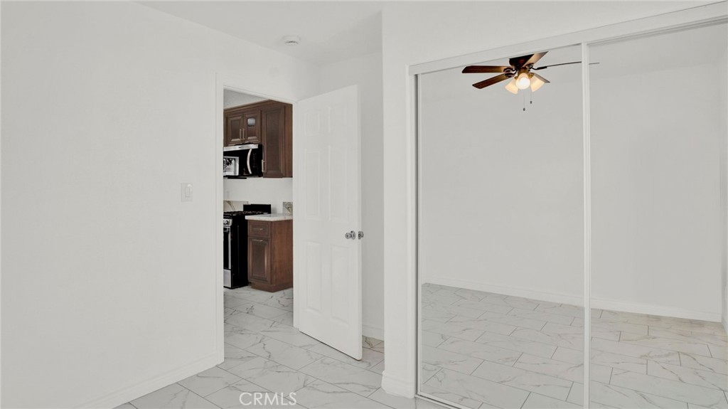 2239 W Lincoln Street Property Photo 15