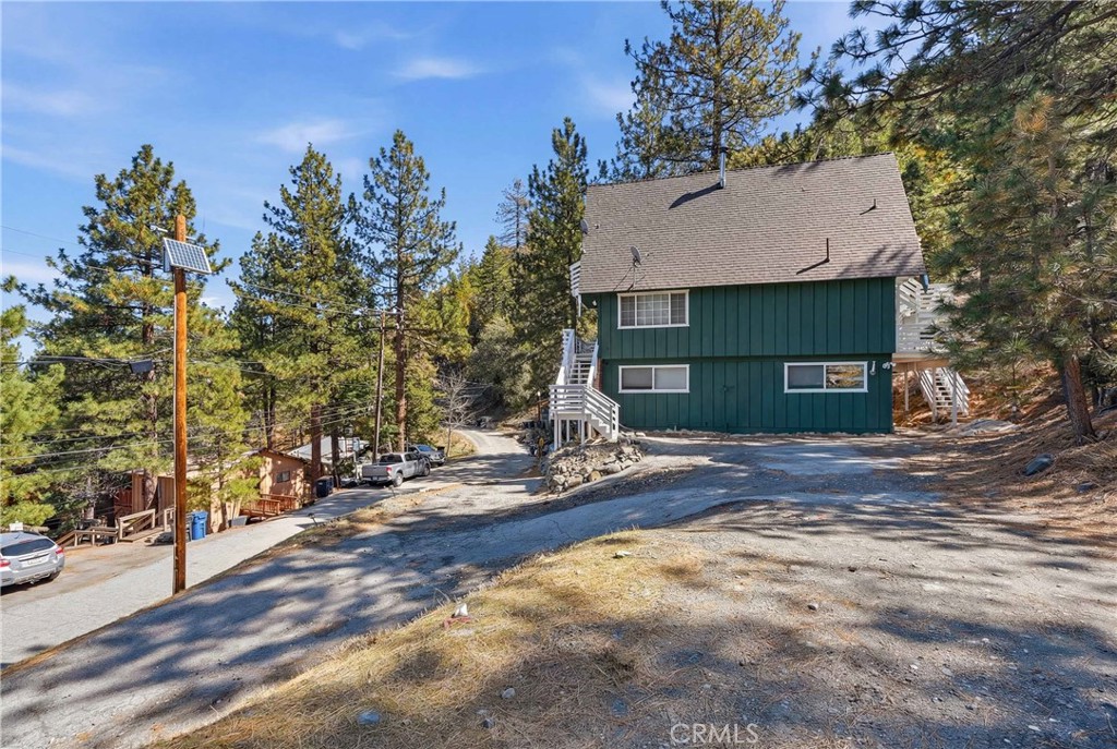 2073 Mojave Scenic Drive Property Photo 2