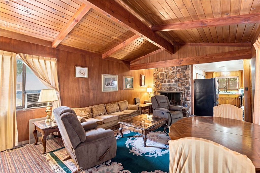 101 Weisshorn Property Photo 6