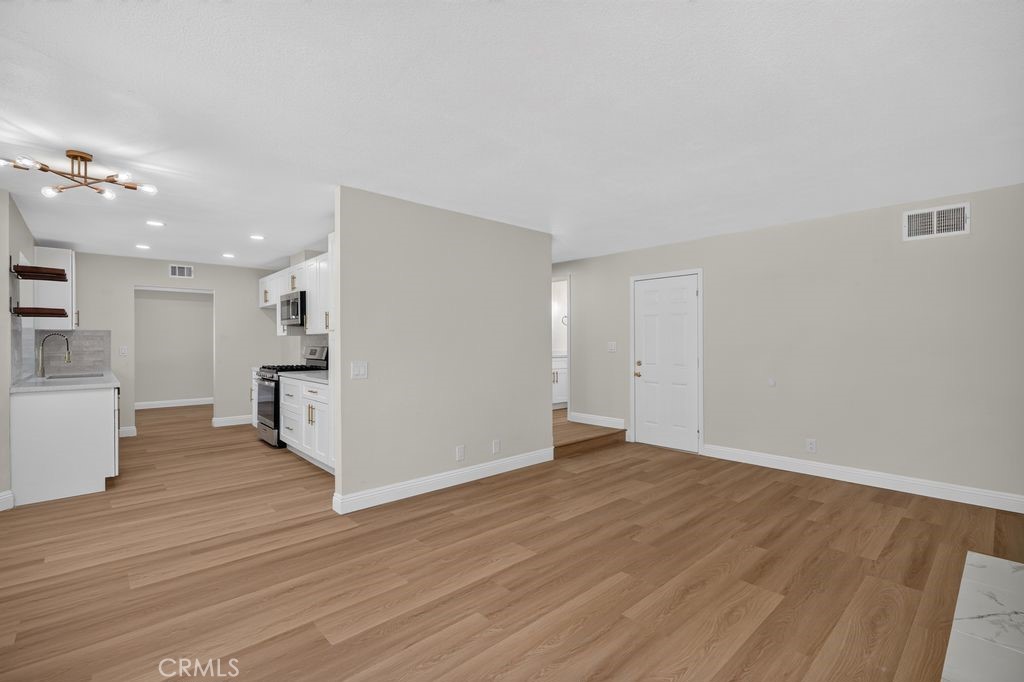 6542 Redbud Property Photo 14