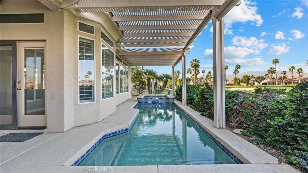 43679 Old Troon Court Property Photo 2