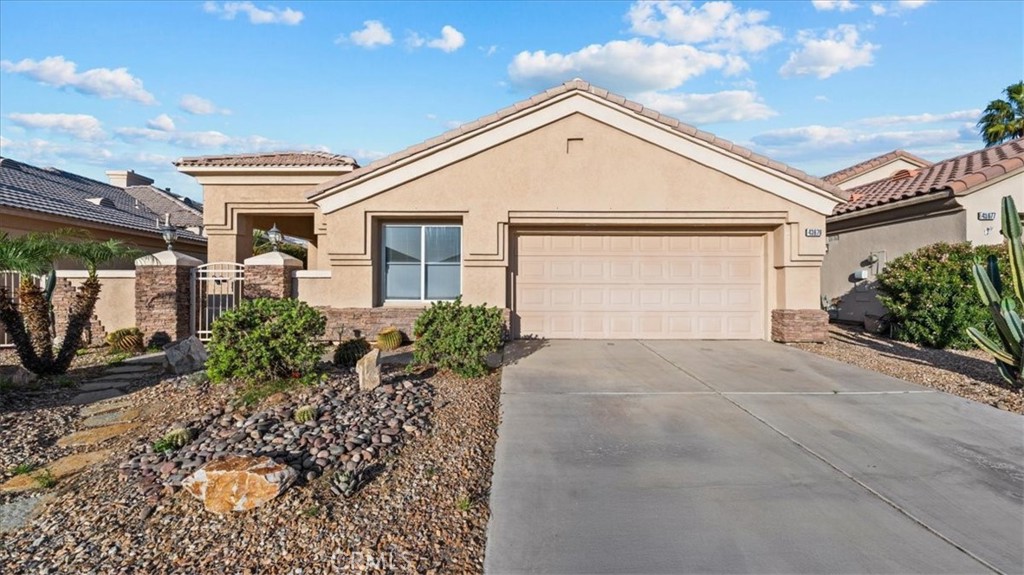 43679 Old Troon Court Property Photo 3